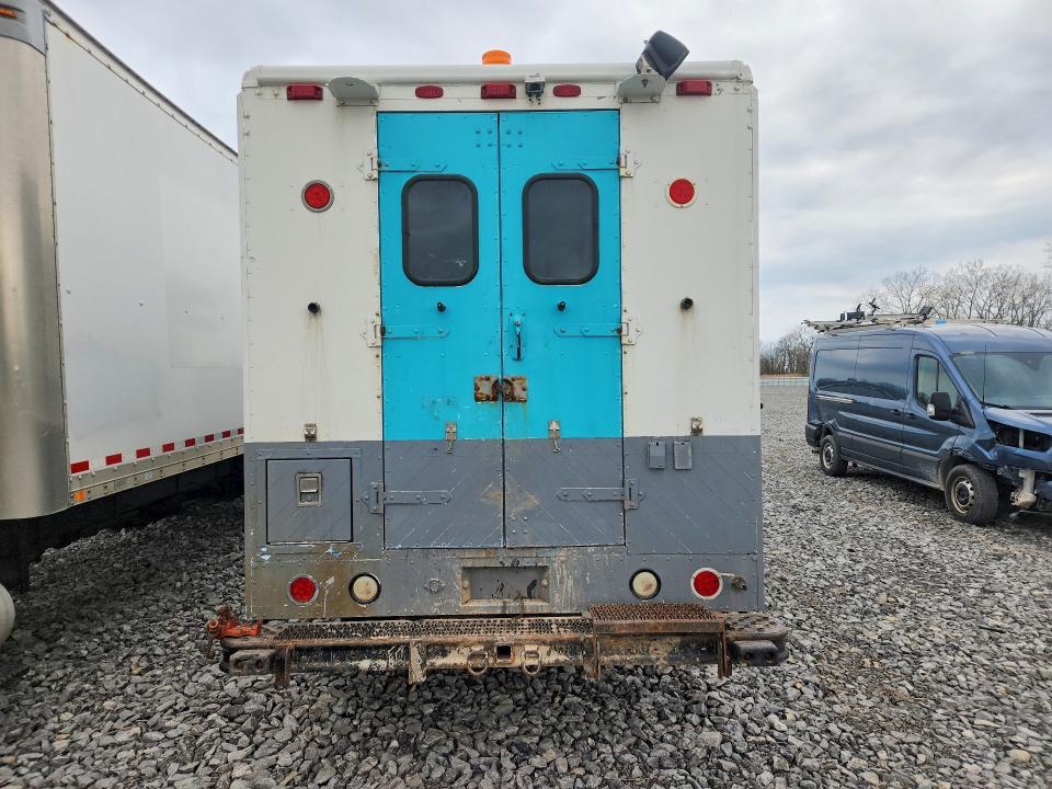2010 Freigliner 2010 Freightliner MT45 Chassis Delivery Truck
