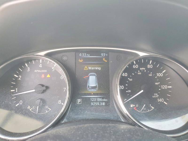 2015 Nissan Rogue sv