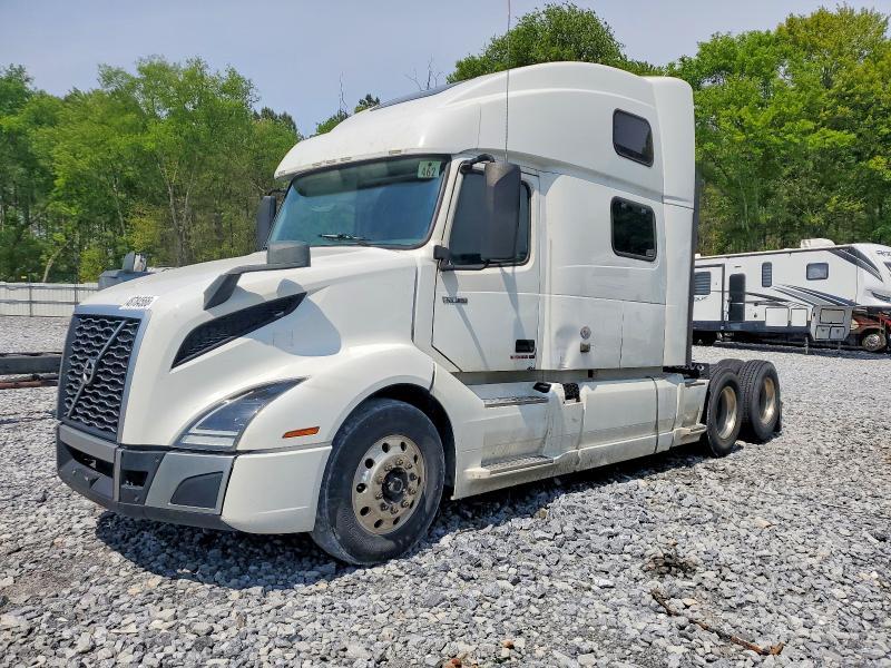 2020 Volv O VNL Semi Truck