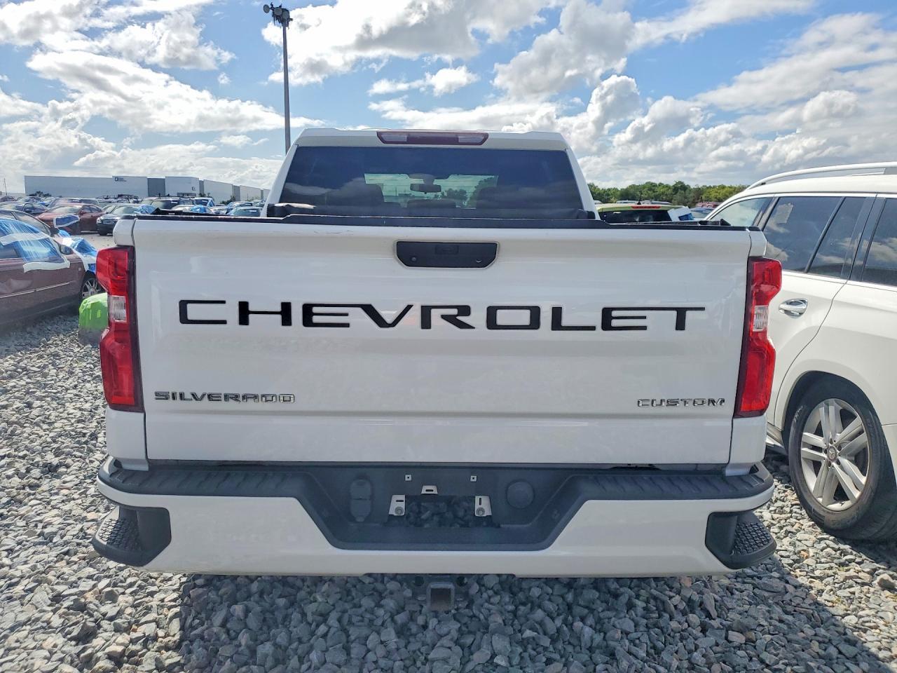 2021 Chevrolet Silverado C1500 Custom