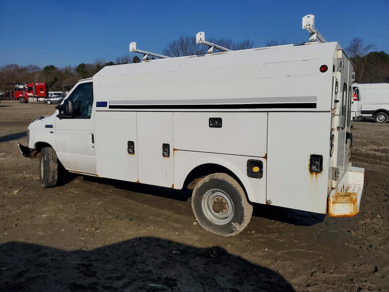 2017 Ford Econoline E350 Super Duty Cutaway Van