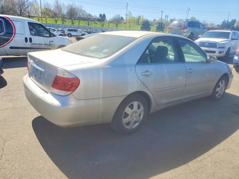 2006 Toyota Camry le