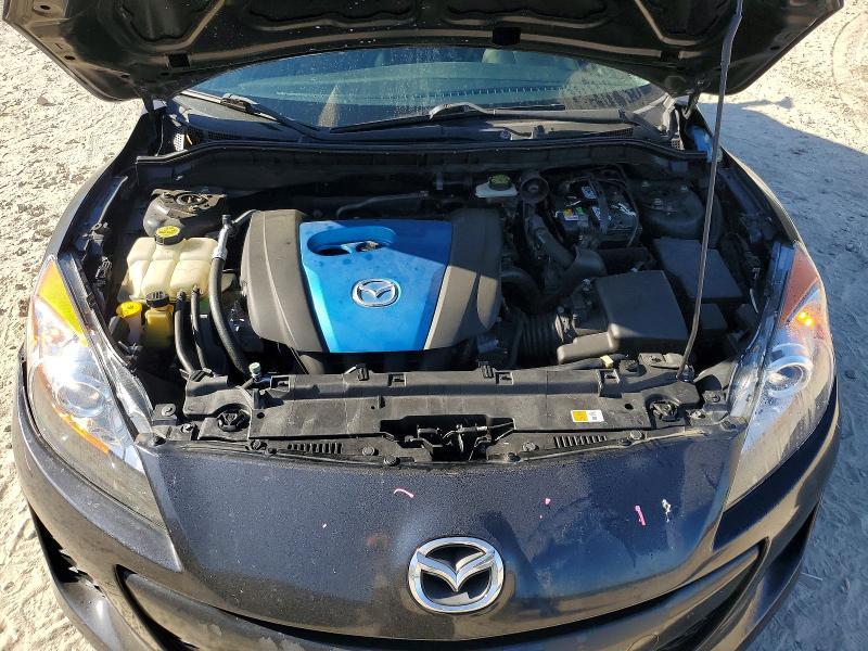 2013 Mazda 3 I