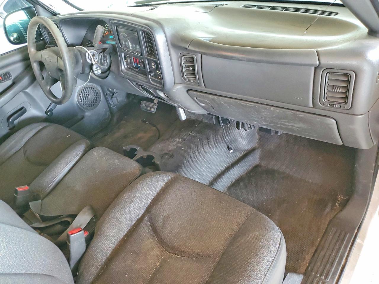 2004 Chevrolet Silverado C1500