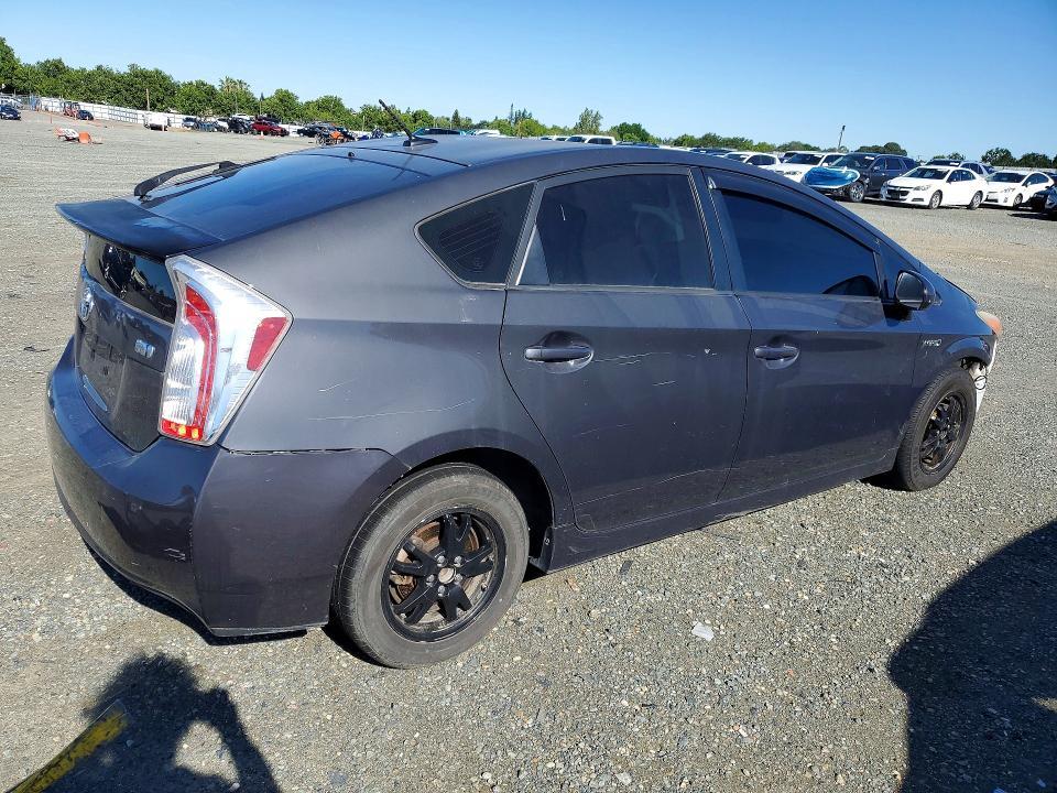 2015 Toyota Prius Three