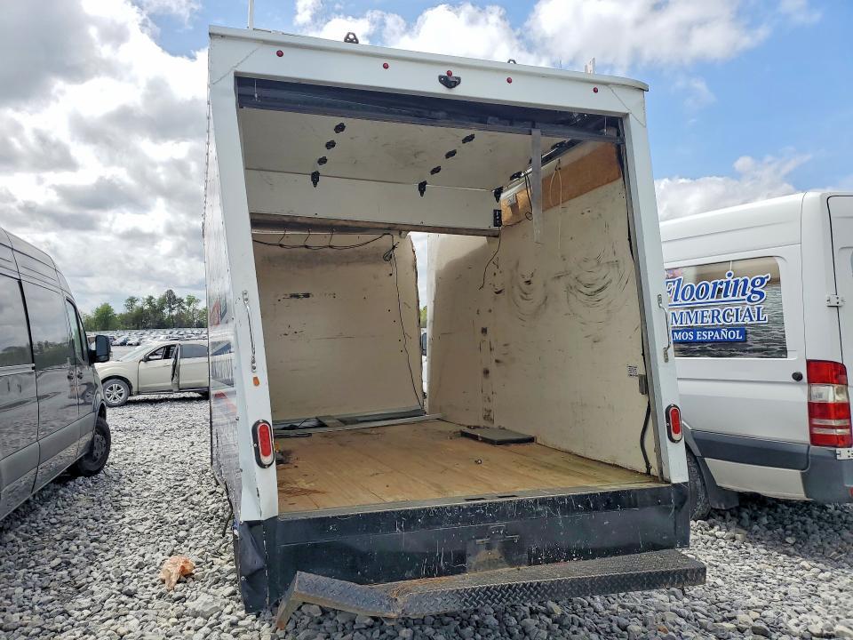 2021 Chevrolet Express Delivery Truck