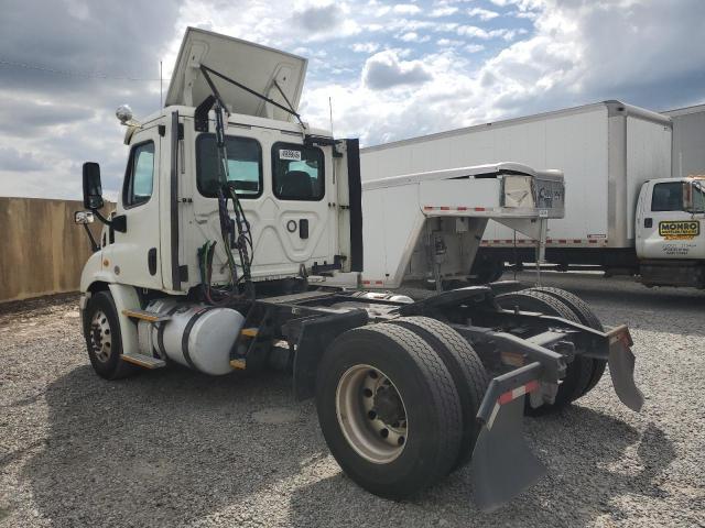 2017 Freigliner 2017 Freightliner Cascadia 113 Semi Truck
