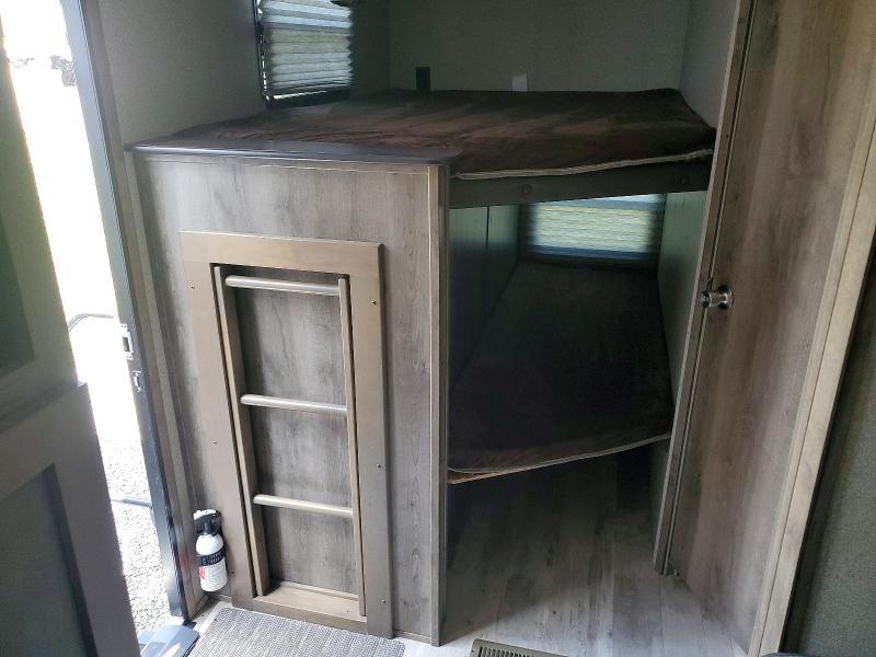 2018 Keystone Sprinter Camper