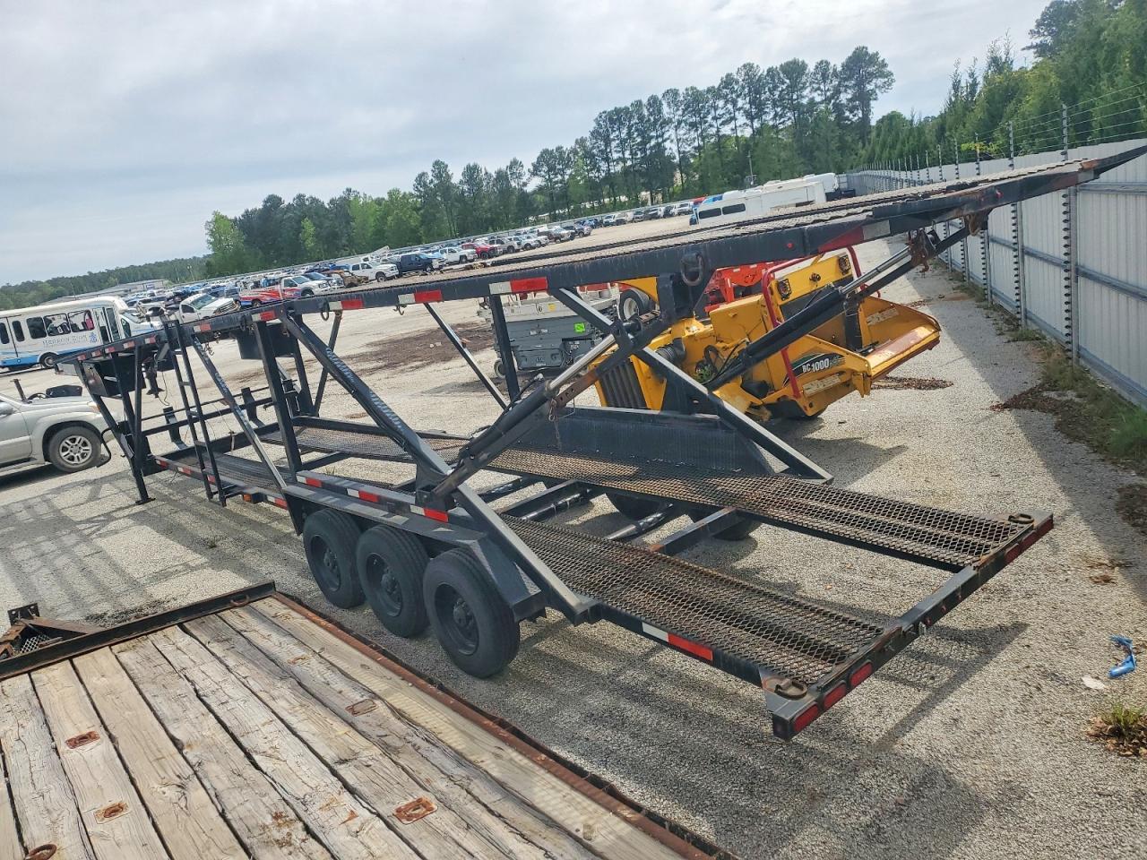 2022 Texas Pride CA8472KGN Car Carrier