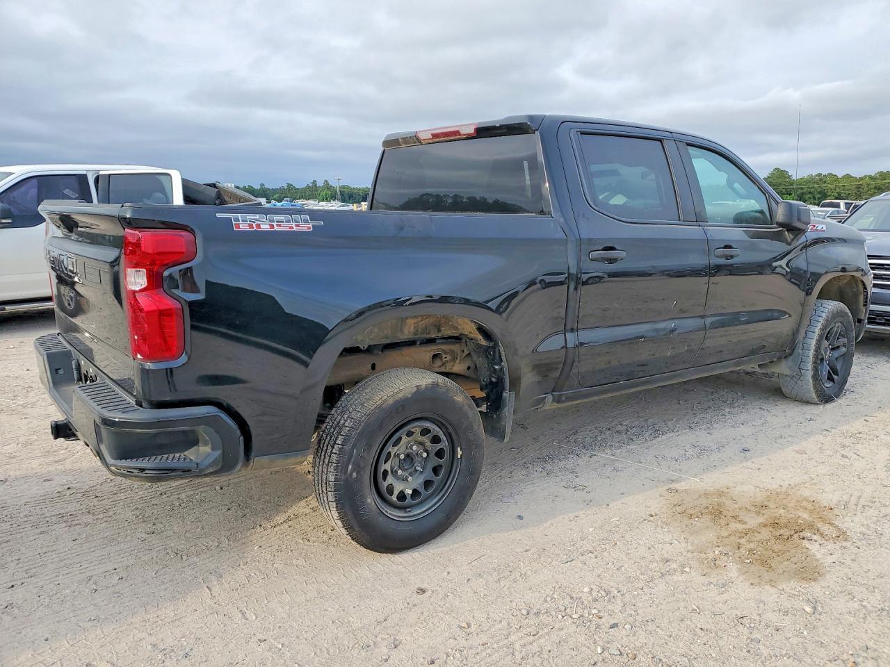 2023 Chevrolet Silverado K1500 Trail Boss Custom