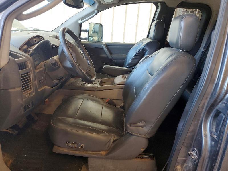 2004 Nissan Titan XE