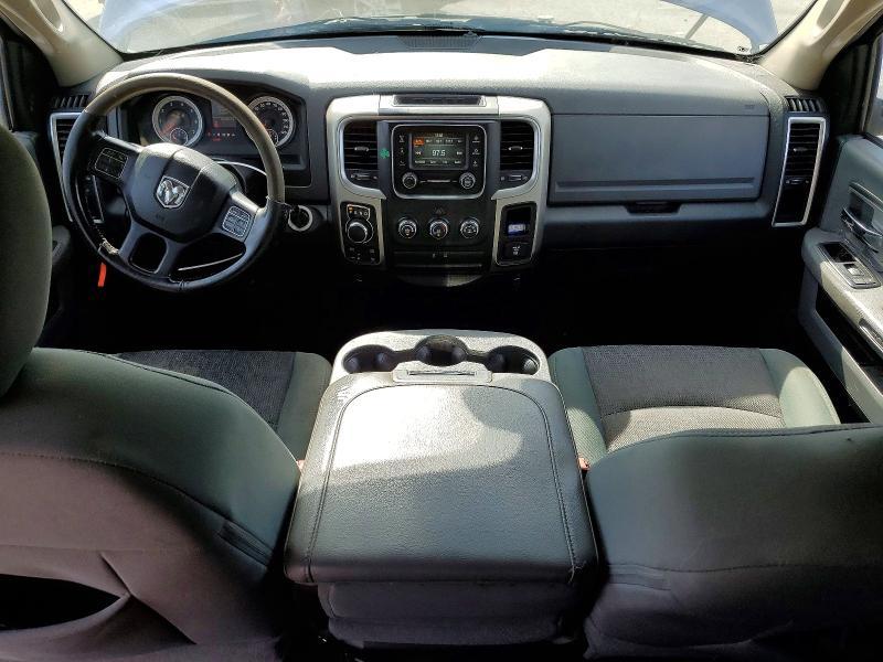 2015 Dodge RAM 1500 SLT