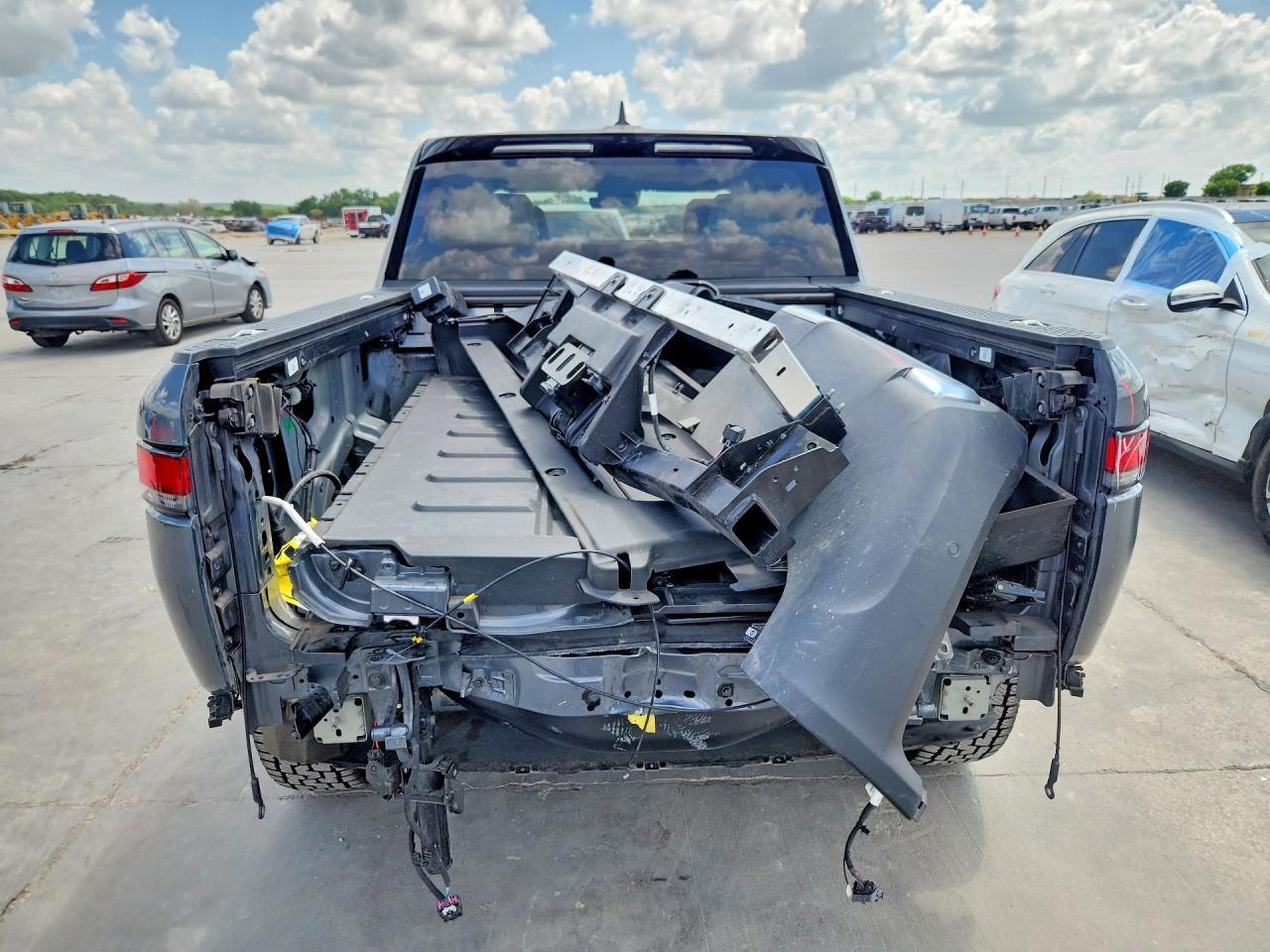 2022 Rivian R1T Adventure