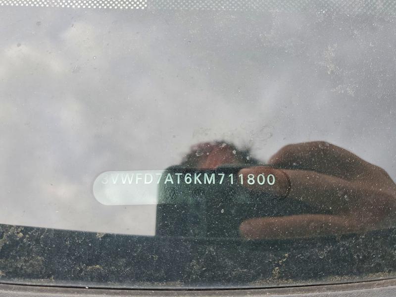 2019 Volkswagen Beetle s