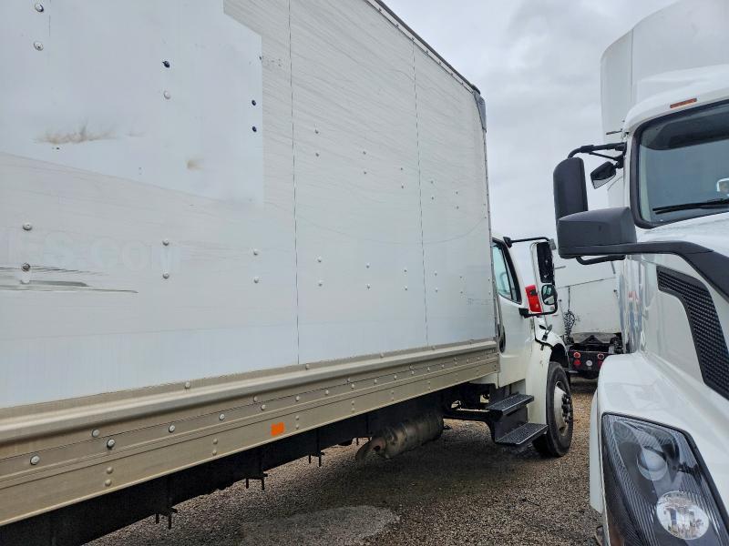 2020 Freigliner 2020 Freightliner Business Class M2 BOX Truck