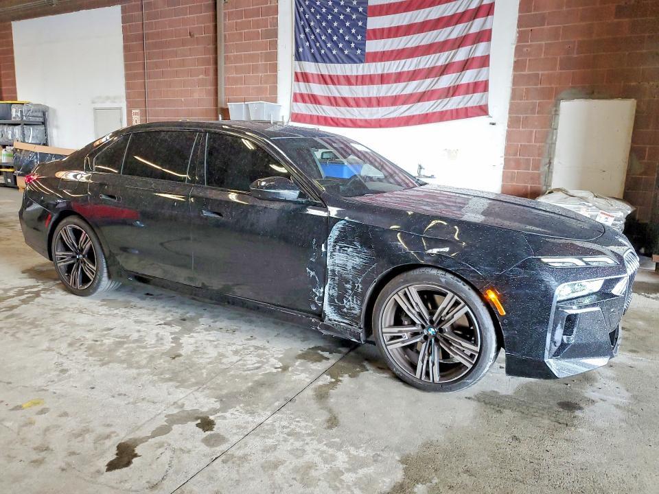 2024 BMW 740 i