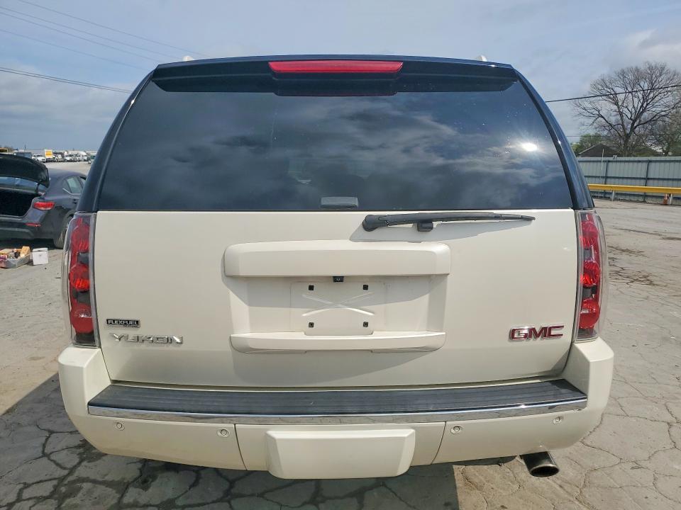 2011 GMC Yukon Denali