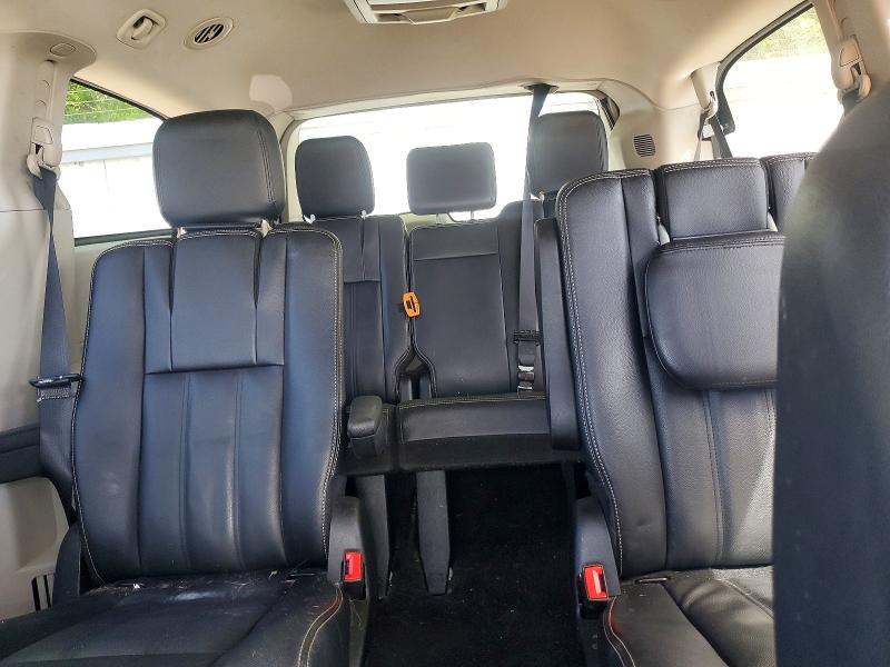 2014 Chrysler Town & Country Touring