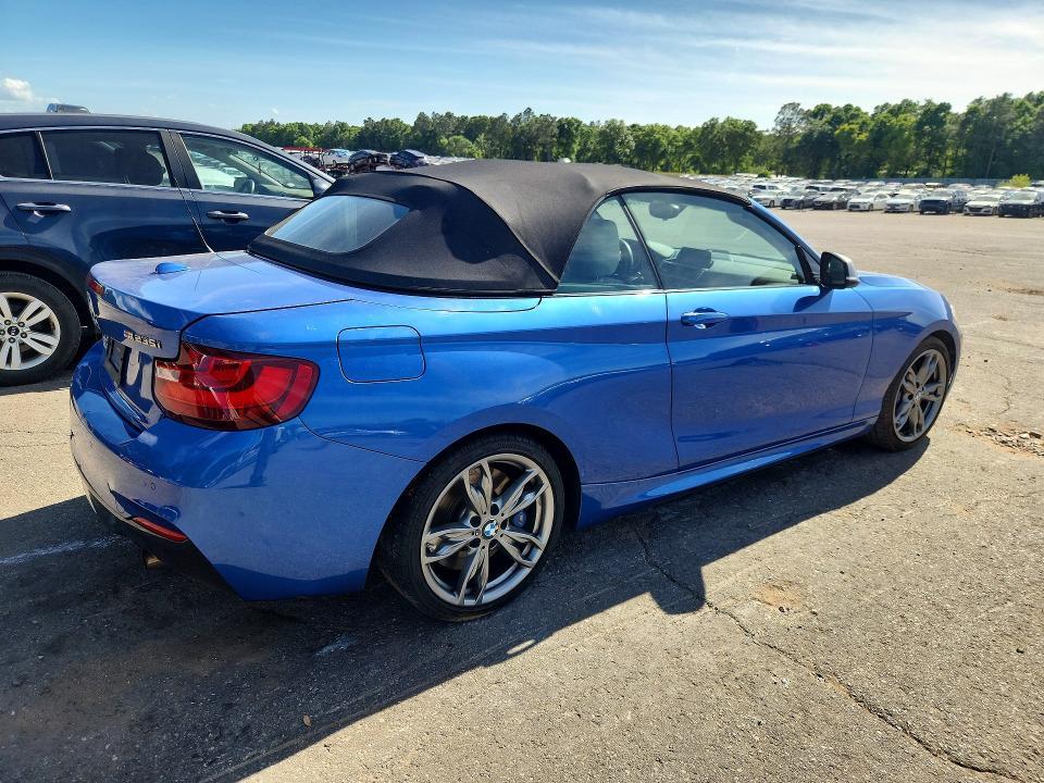 2015 BMW M235i