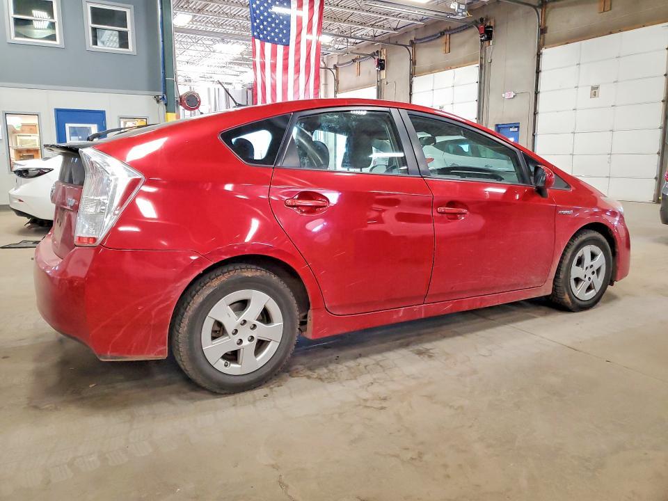 2010 Toyota Prius iii