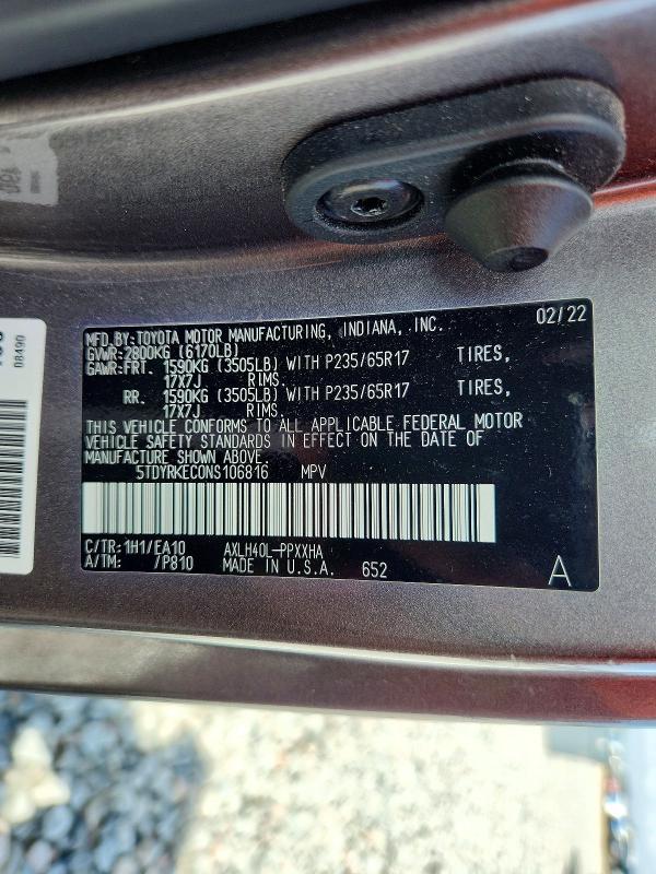 2022 Toyota Sienna xle 8-passenger