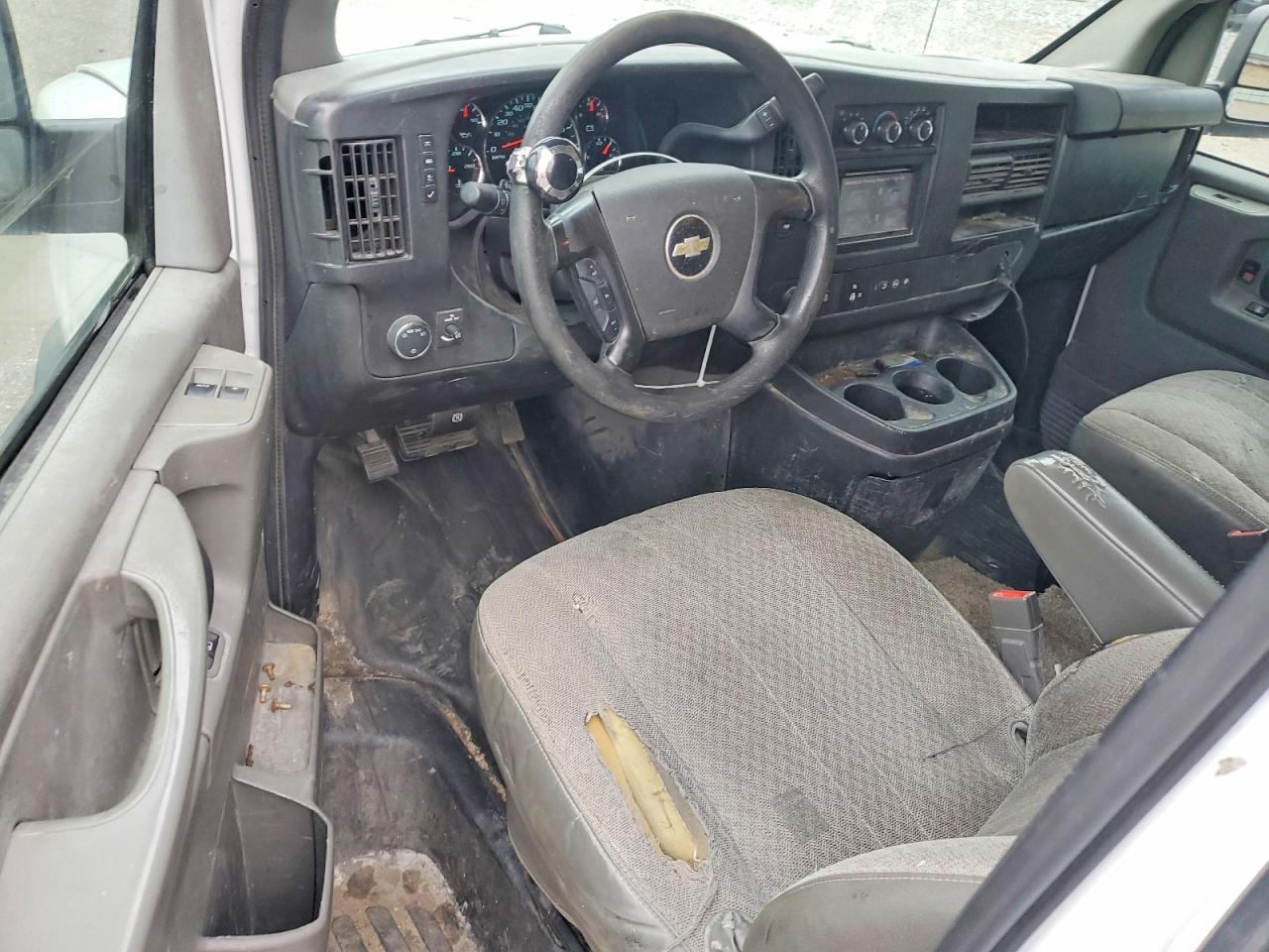 2015 Chev Express 2