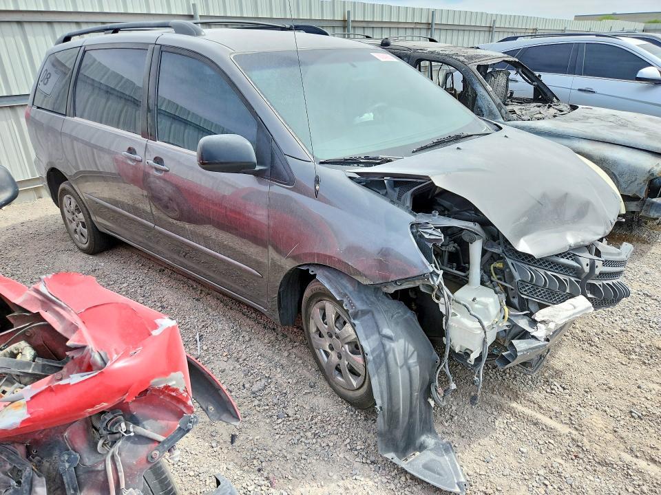 2005 Toyota Sienna ce