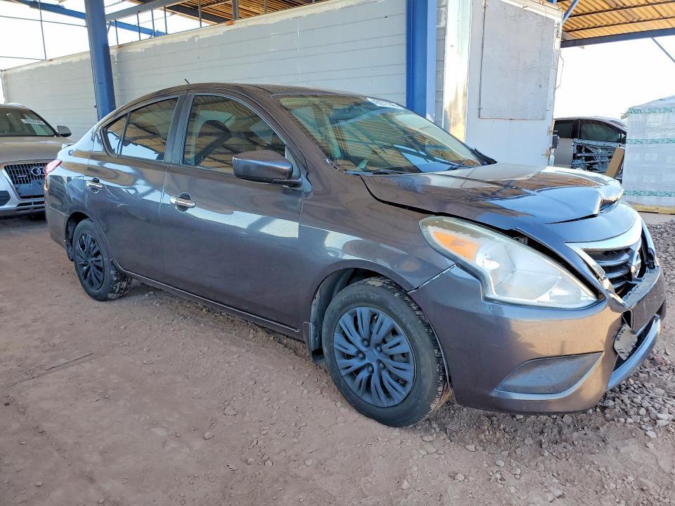 2015 Nissan Versa 1.6 sv