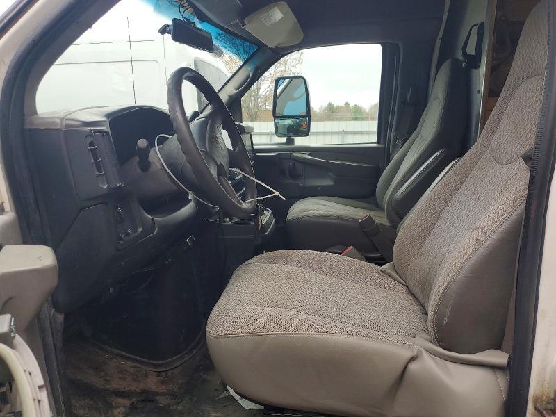 2004 GMC Savana Cutaway G3500