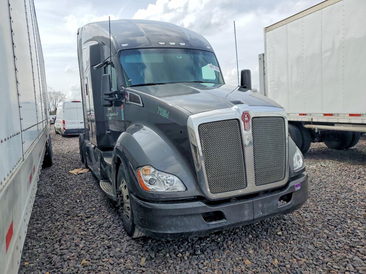 2020 Kenworth T680 Semi Truck