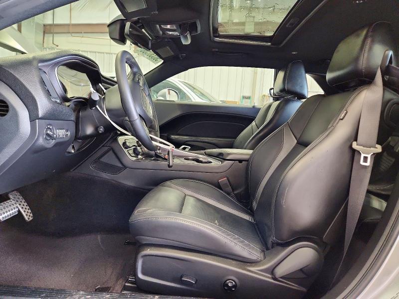 2017 Dodge Challenger sxt