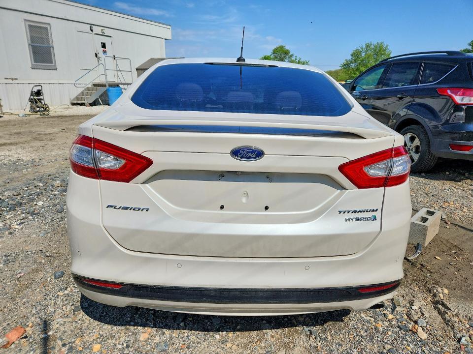 2015 Ford Fusion Titanium hev