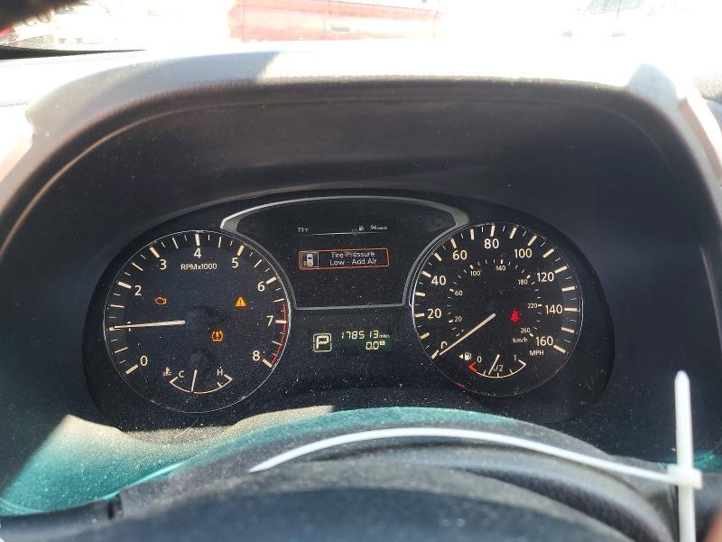 2015 Nissan Pathfinder sv