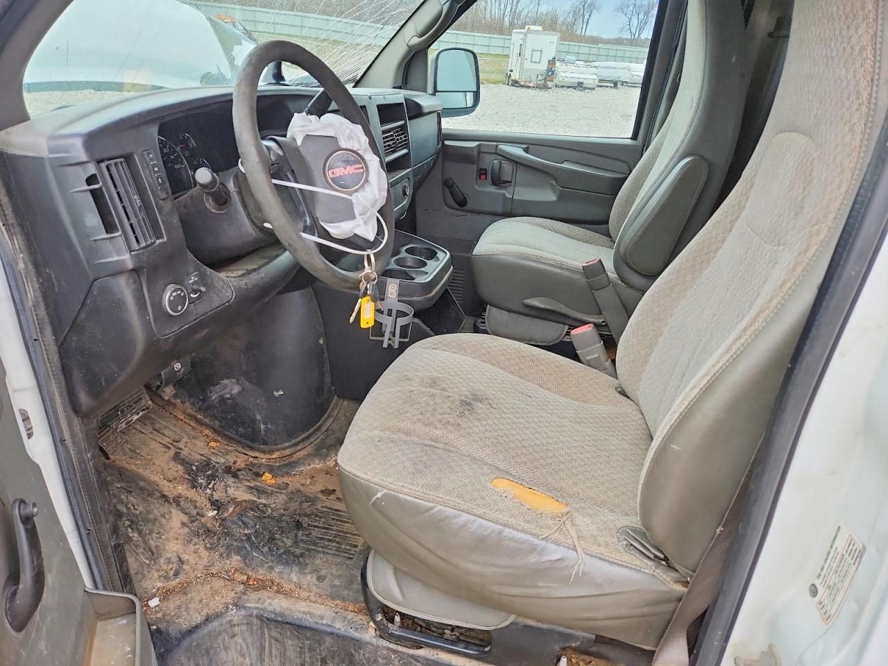 2013 GMC Savana Delivery Truck