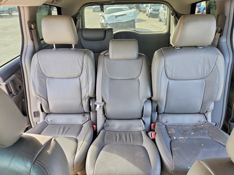2006 Toyota Sienna le 8 Passenger