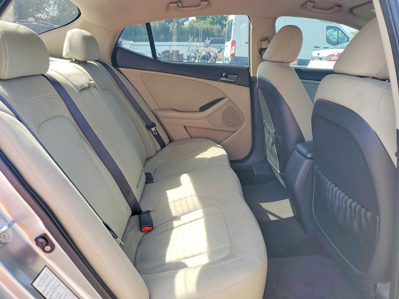 2011 KIA Optima lx