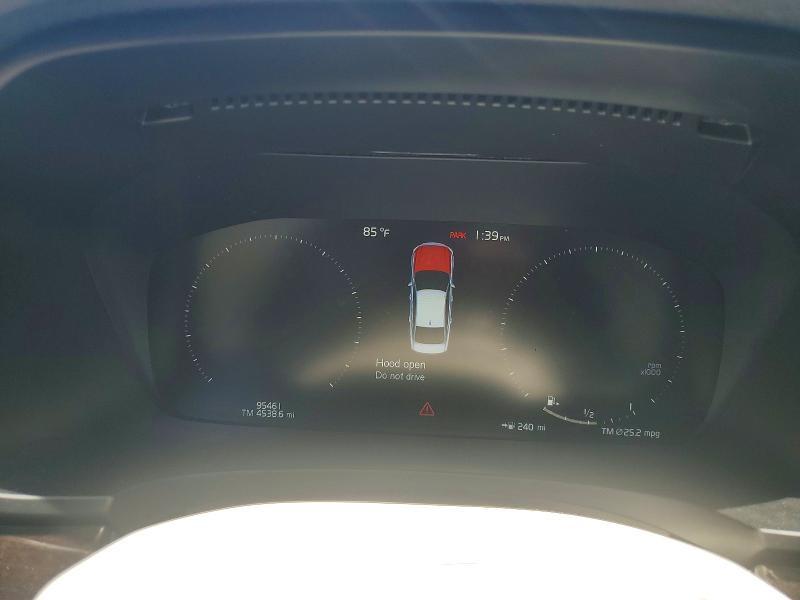 2017 Volvo S90 T6 Momentum