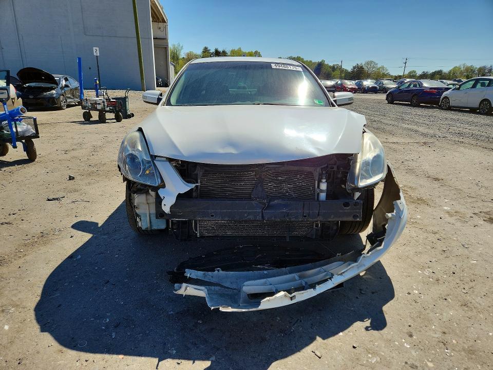 2010 Niss Altima 2.5