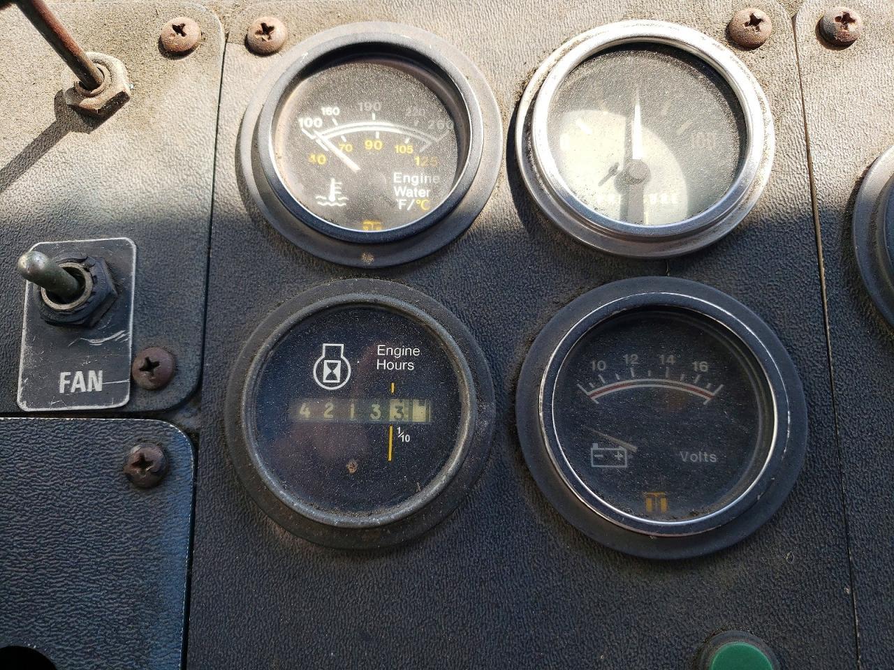 1986 Ottawa Yard Truck