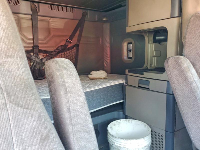 2012 Freigliner 2012 Freightliner Cascadia 125 Semi Truck