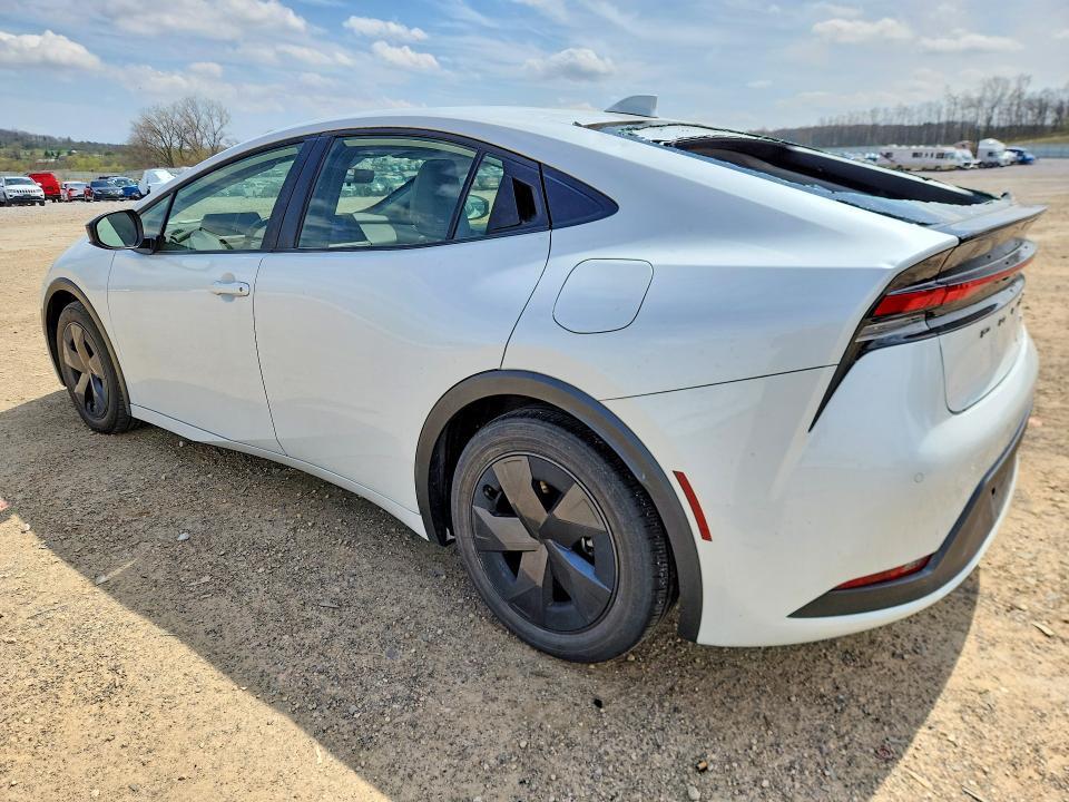 2023 Toyota Prius le