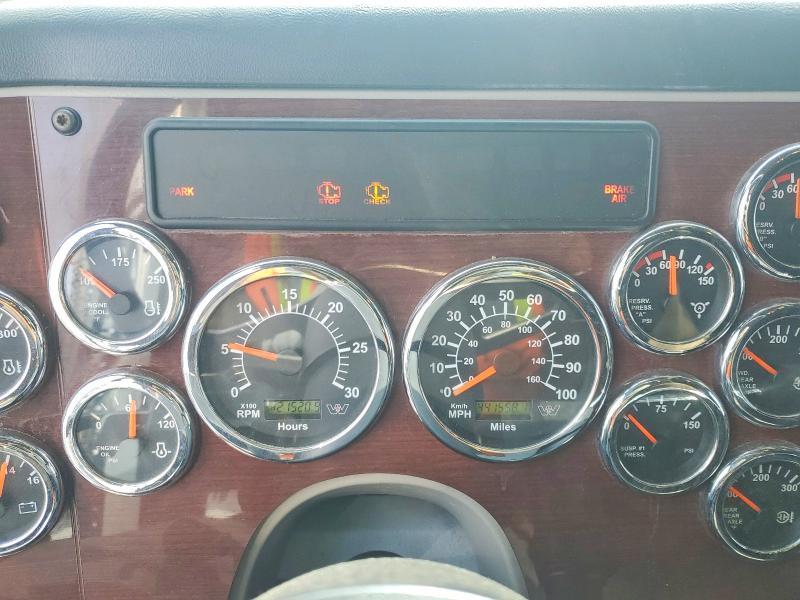 2020 Western Star 2020 Western Star 4900 Semi Truck