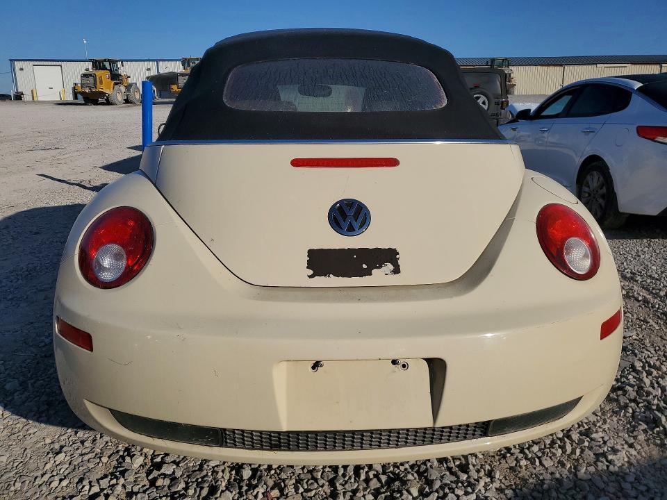 2008 Volkswagen New Beetle Convertible s