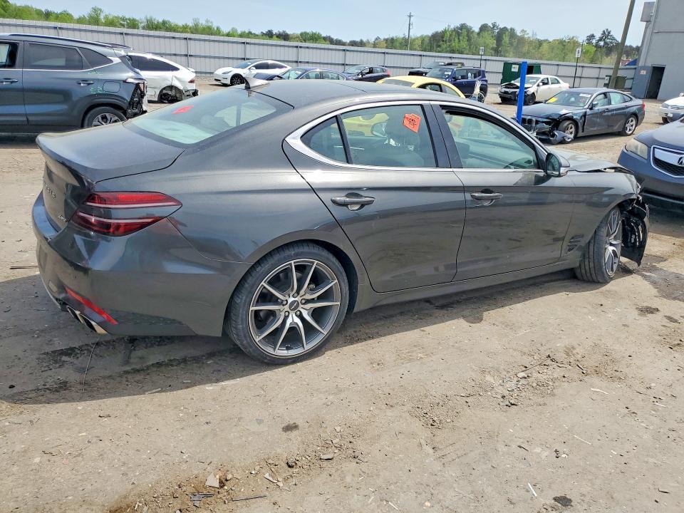 2022 Genesis G70 2.0t