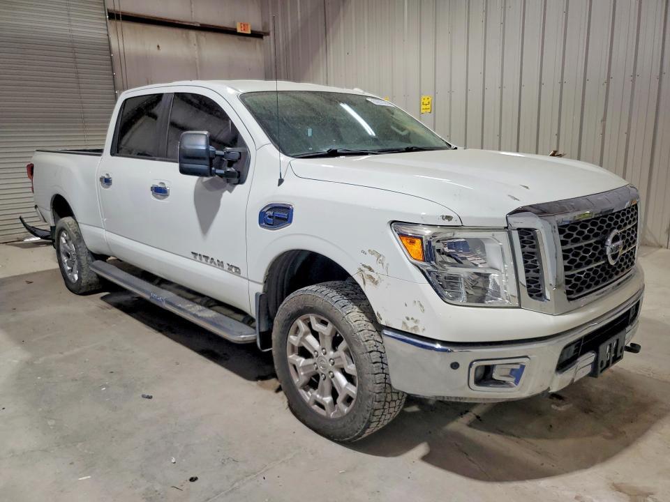 2016 Nissan Titan XD SV