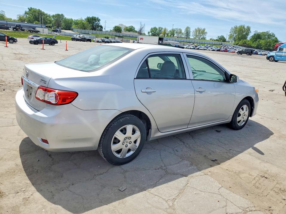 2013 Toyota Corolla l