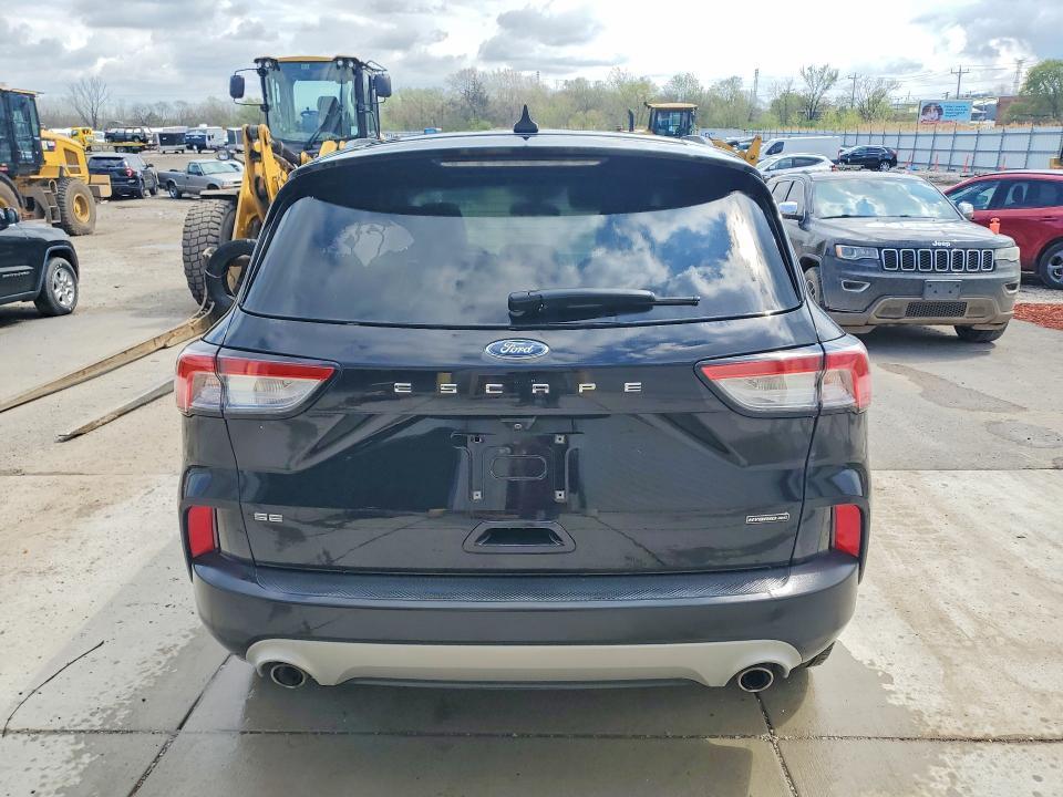 2020 Ford Escape se Sport