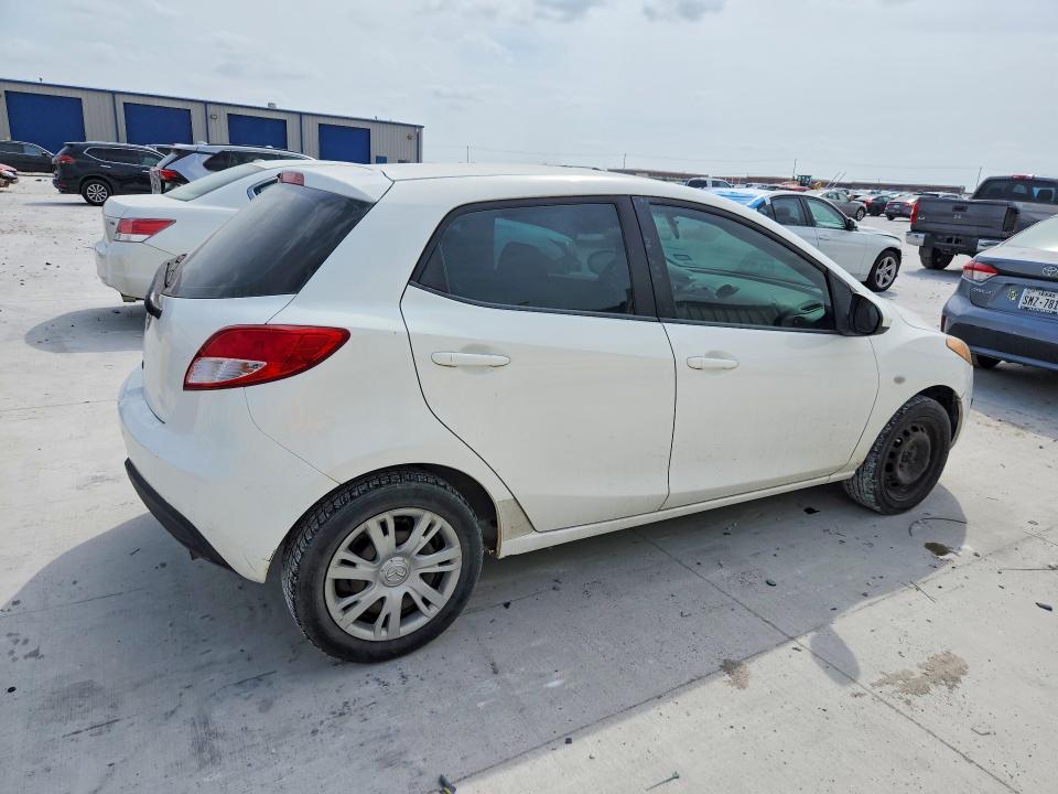 2013 Mazda 2