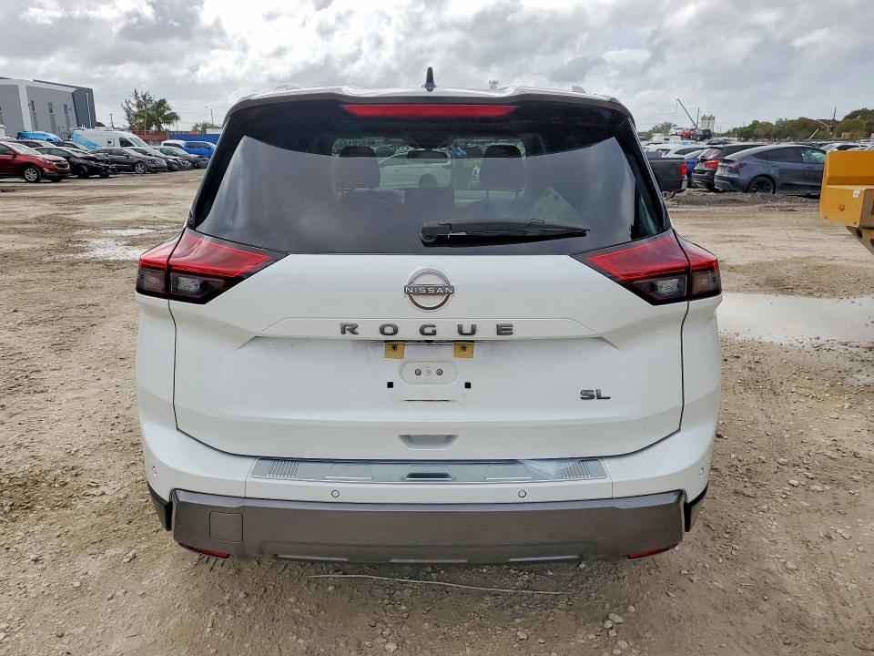 2024 Nissan Rogue sl