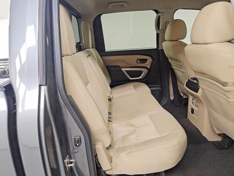 2016 Nissan Titan XD SV